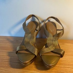 Ellie Tahari Heels - Gold Brown